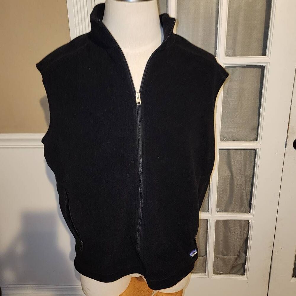 Patagonia Mens‎ Black Synchilla Fleece Vest XL - Embroidered